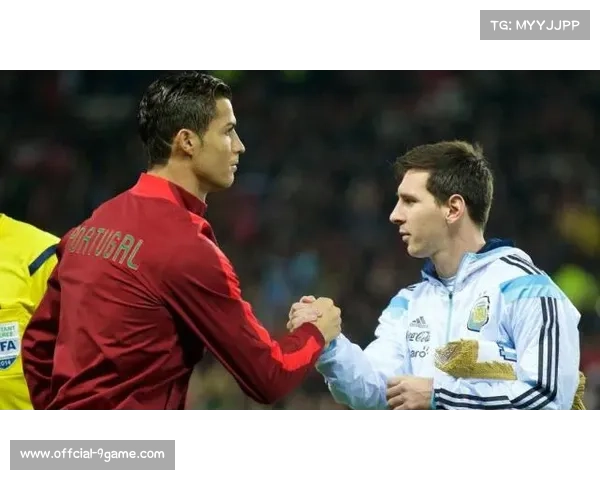 董方卓谈竞争压力：与C罗特维斯等球星抢位不易